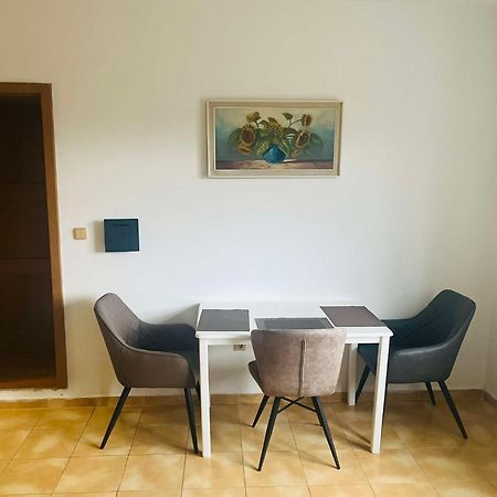 Apartman U Slunecnice Husinetz Екстериор снимка