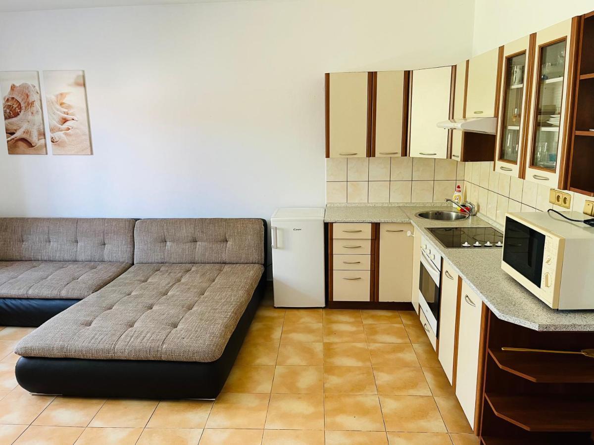 Apartman U Slunecnice Husinetz Екстериор снимка