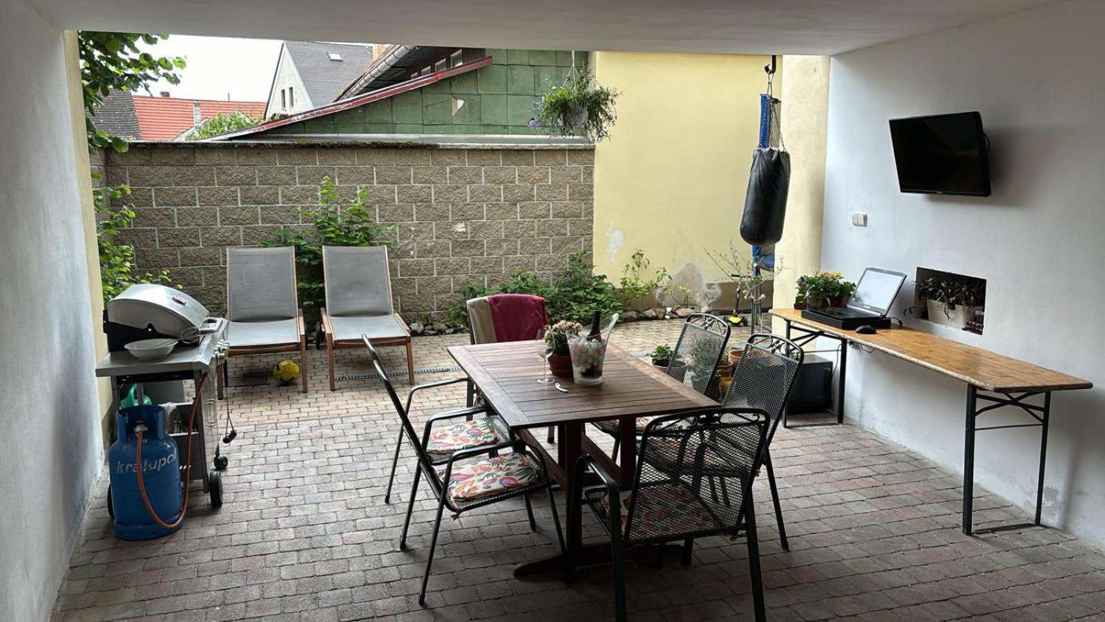 Apartman U Slunecnice Husinetz Екстериор снимка