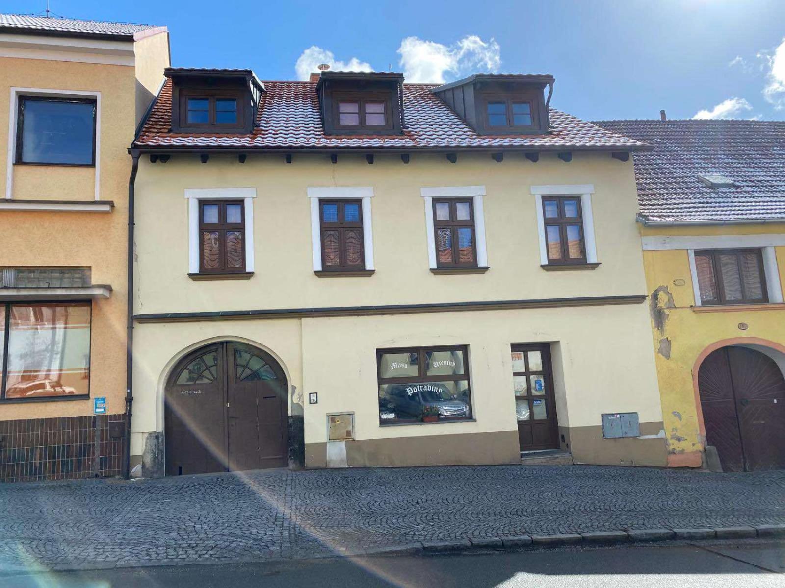 Apartman U Slunecnice Husinetz Екстериор снимка